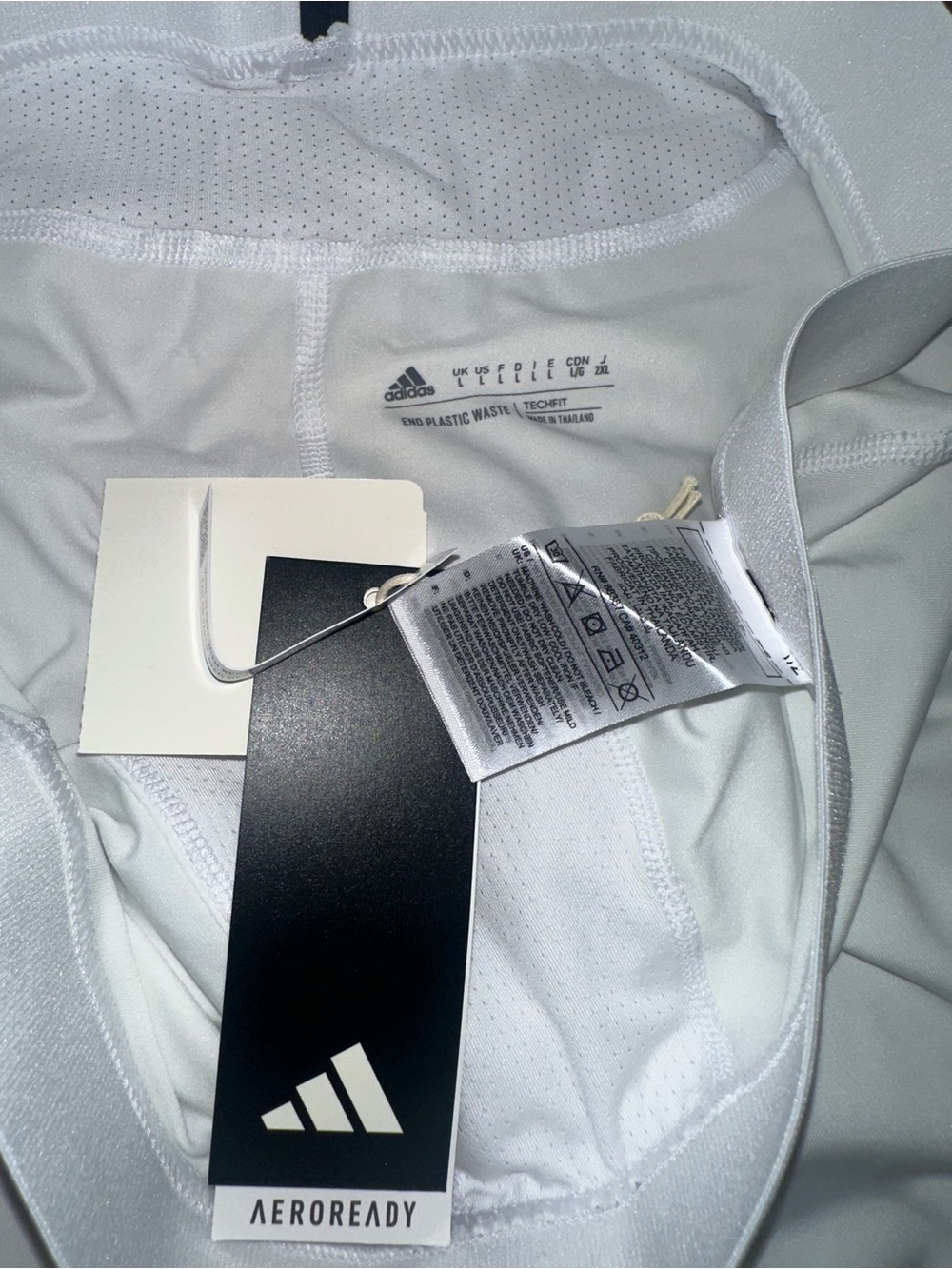NWT ADIDAS MENS TECH FIT COMPRESSION SHORTS SZ LARGE - Picture 4 of 5
